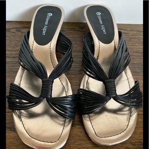 New Etienne Aigner Kitten Heel Sandal Sz 8